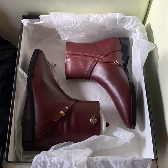 🤎 Authentic NEW GUCCI Leather Boots Size 7 🤎 - Picture 2 of 10